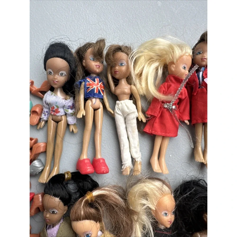 Lot Of 17 2003 STARLETZ 4